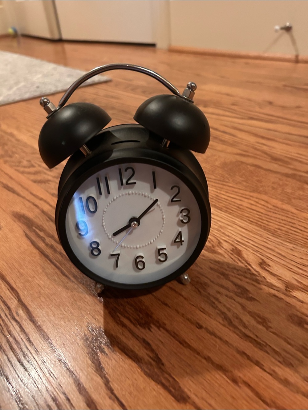 Classic Black Twin Bell Alarm Clock - Home Wall Decor